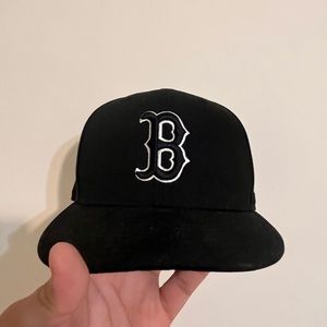 Boston Red Sox Black and White Basic 59FIFTY Fitted
